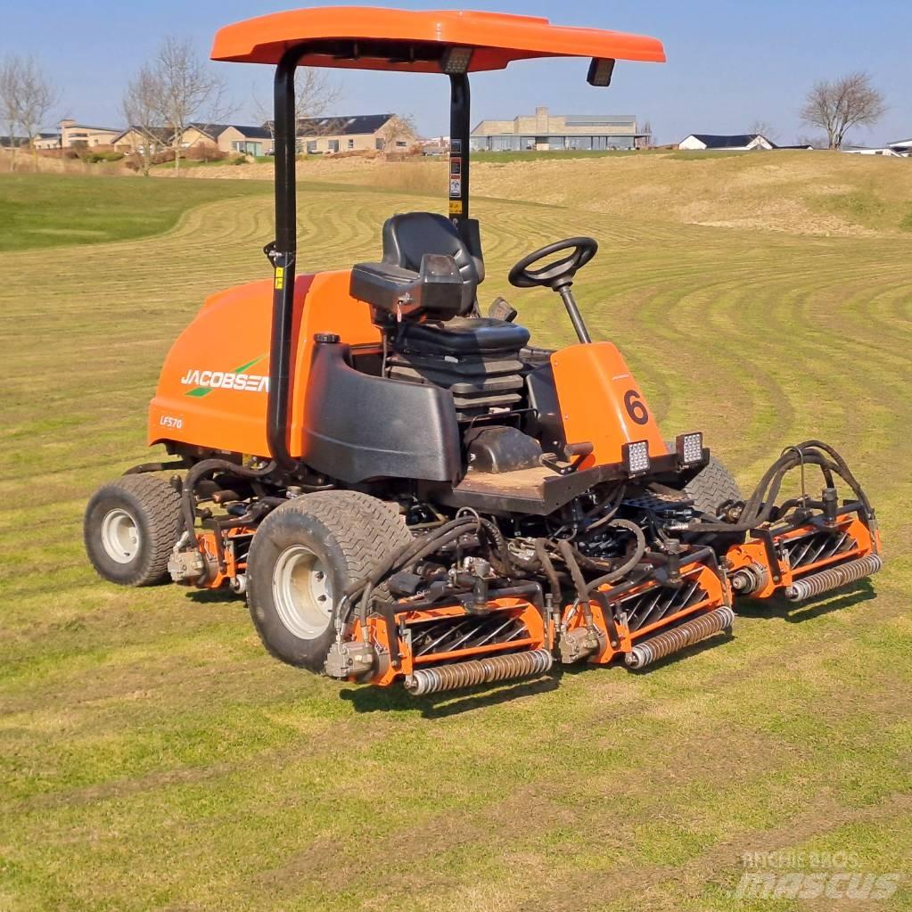 Jacobsen LF570 Väyläleikkuri