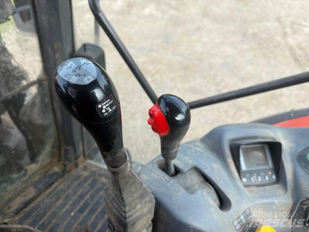 Kubota M 135 GX Traktorit