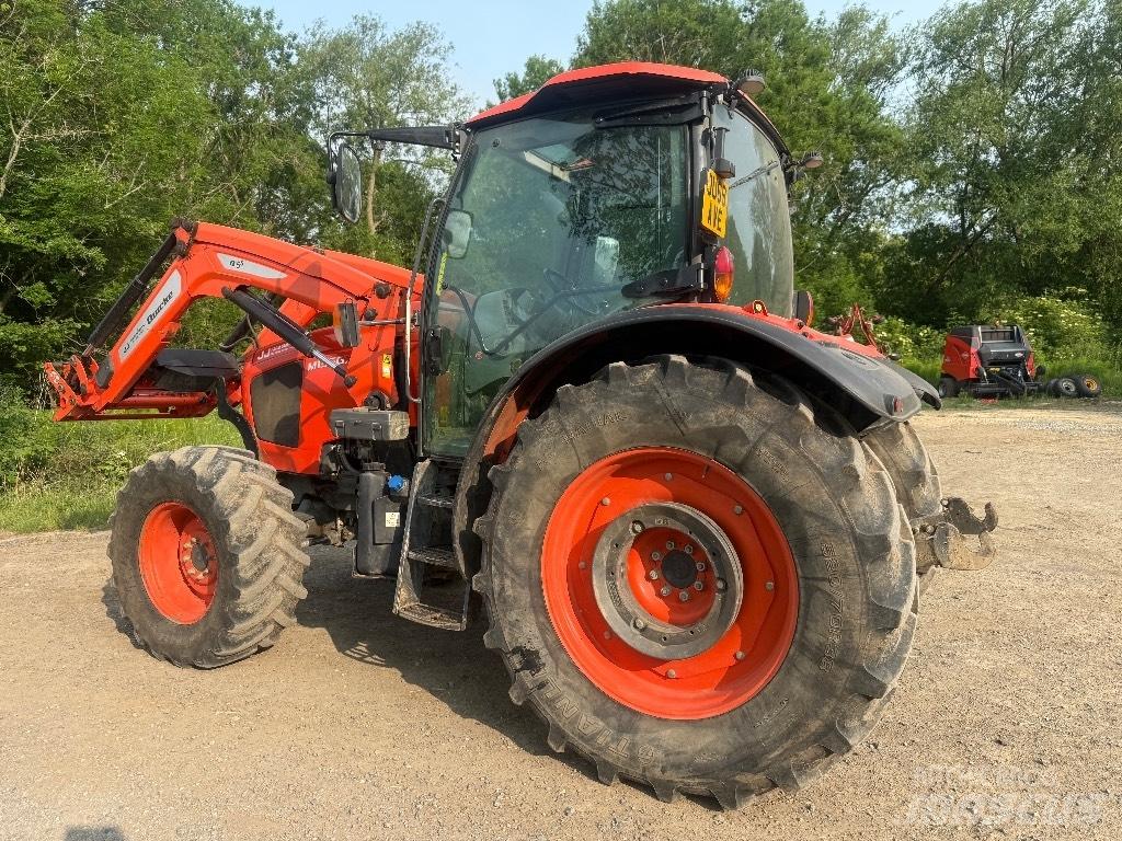 Kubota M 135 GX Traktorit