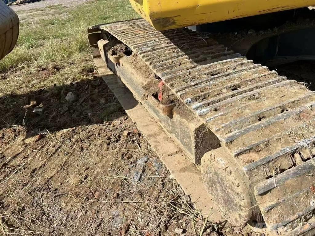 Komatsu PC 200 Telakaivukoneet