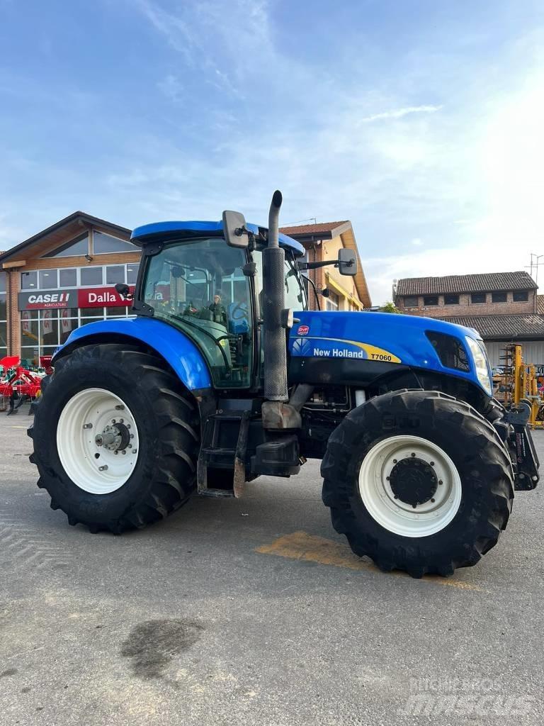 New Holland T 7060 Traktorit