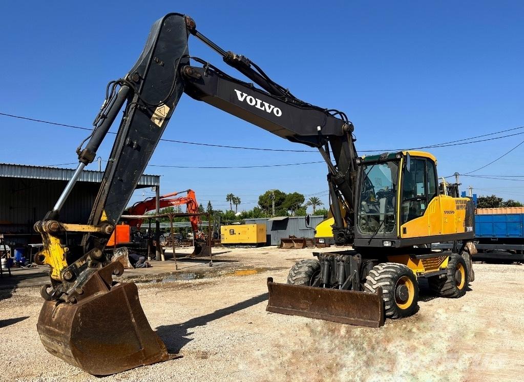 Volvo EW 180 C Pyöräkaivukoneet