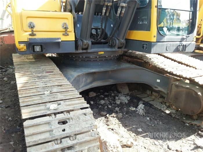 Volvo EC 240 B LC Telakaivukoneet