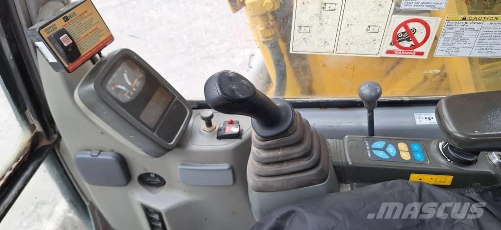 Kobelco E70SR Telakaivukoneet