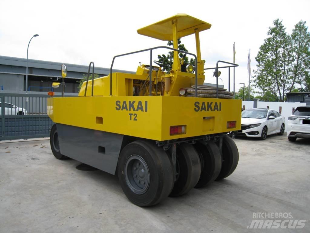 Sakai T2 Kumipyöräjyrät