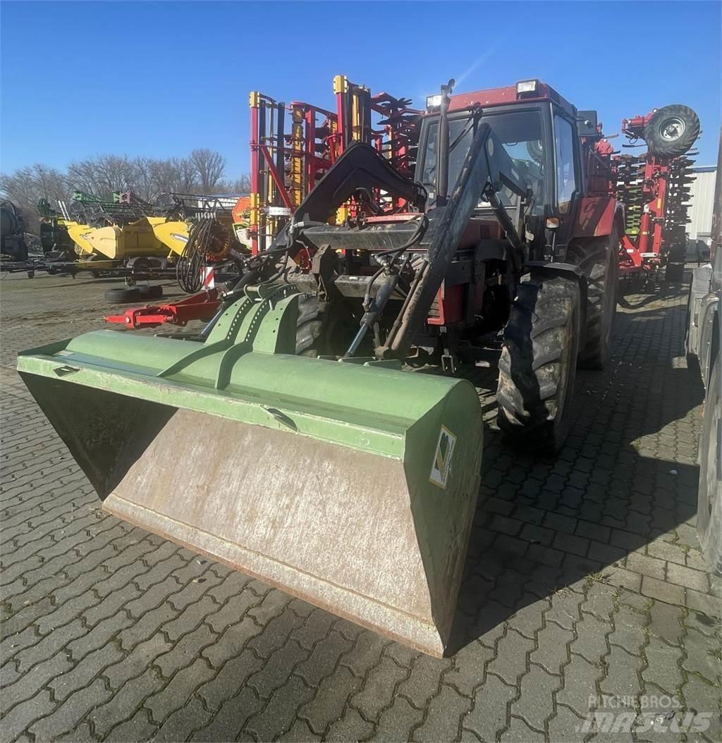 Case IH 856 XL Traktorit