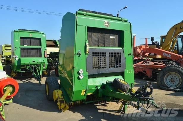 John Deere 592 Pyöröpaalaimet