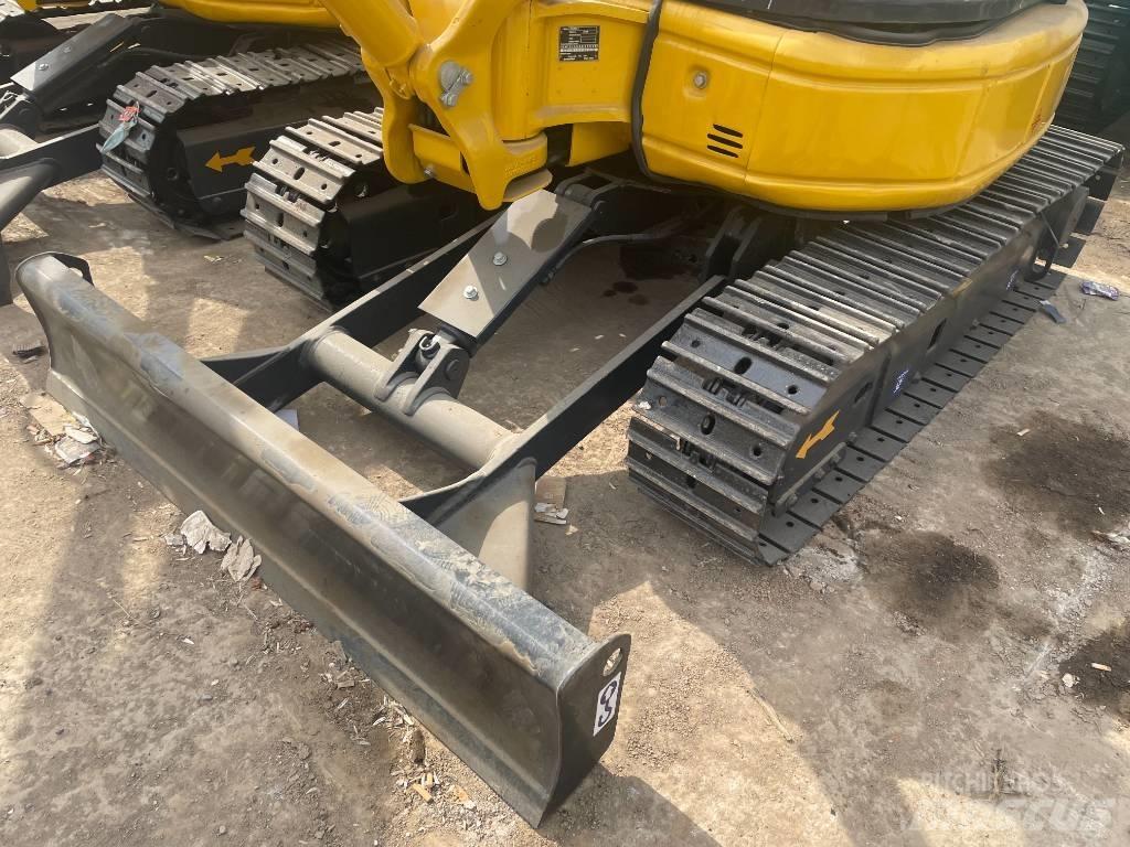 Komatsu PC 30 Minikaivukoneet < 7t