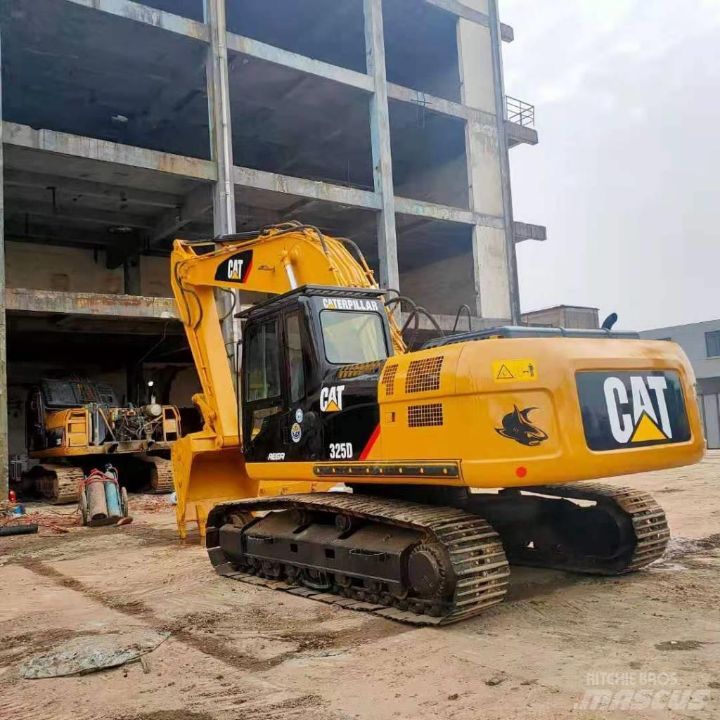 CAT 325 D Telakaivukoneet
