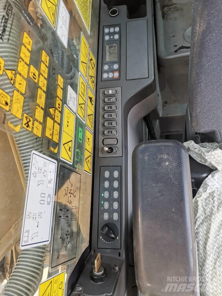 CAT 320 E Telakaivukoneet