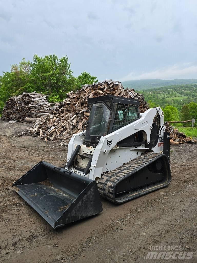 Bobcat T 320 Liukuohjatut kuormaajat