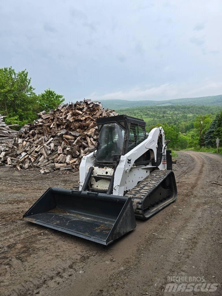 Bobcat T 320 Liukuohjatut kuormaajat