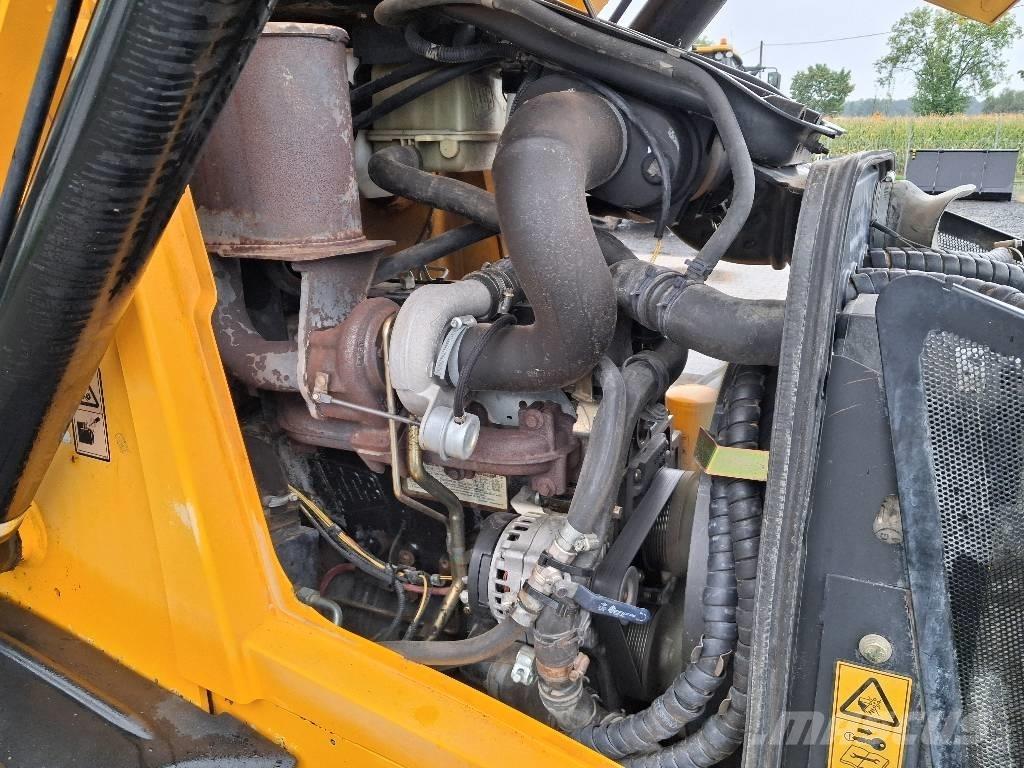JCB 3 CX Kaivurikuormaajat