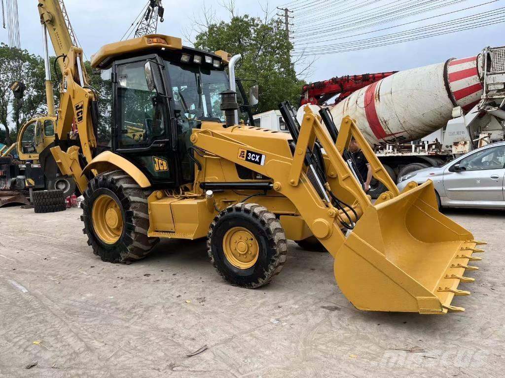 JCB 3 CX Kaivurikuormaajat