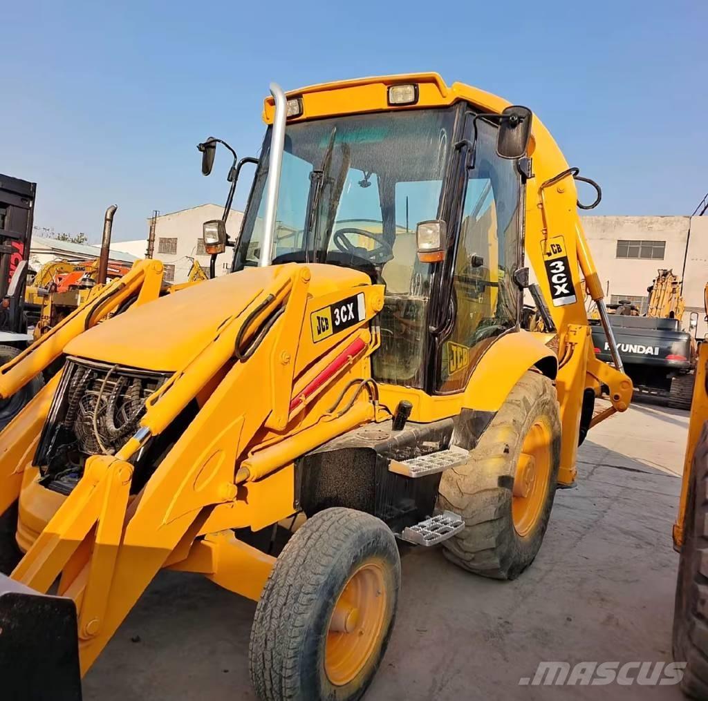 JCB 3 CX Kaivurikuormaajat