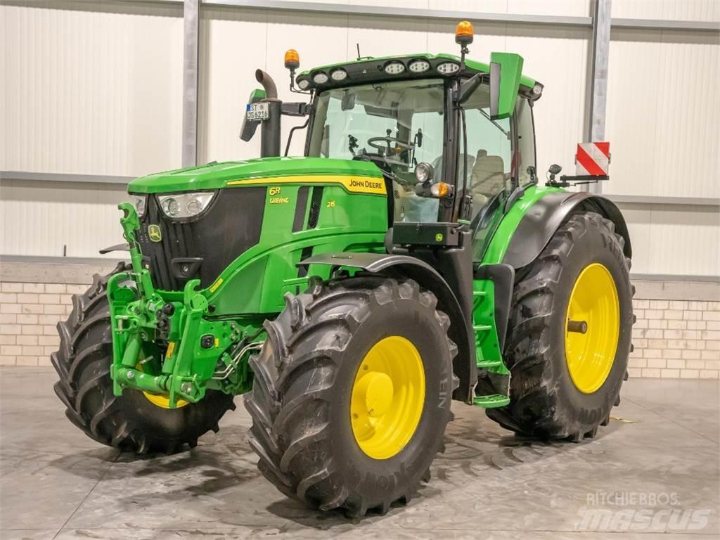 John Deere 6R215 Traktorit