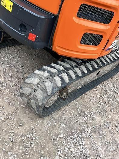 Hitachi ZX26U Erikoiskaivinkoneet