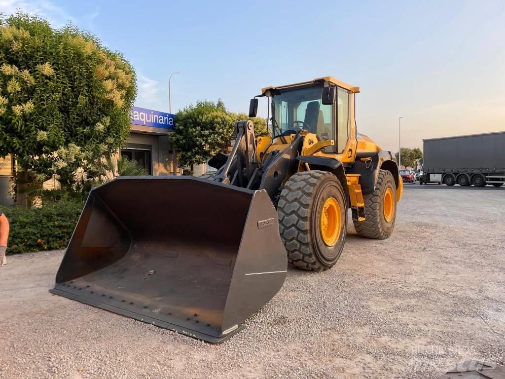 Volvo L120H Pyöräkuormaajat