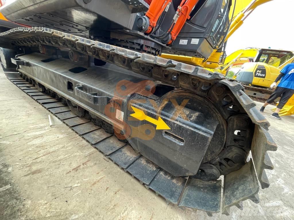 Hitachi ZX 240 Telakaivukoneet