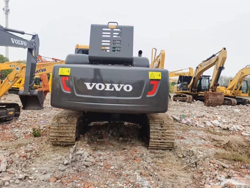 Volvo EC210D Telakaivukoneet