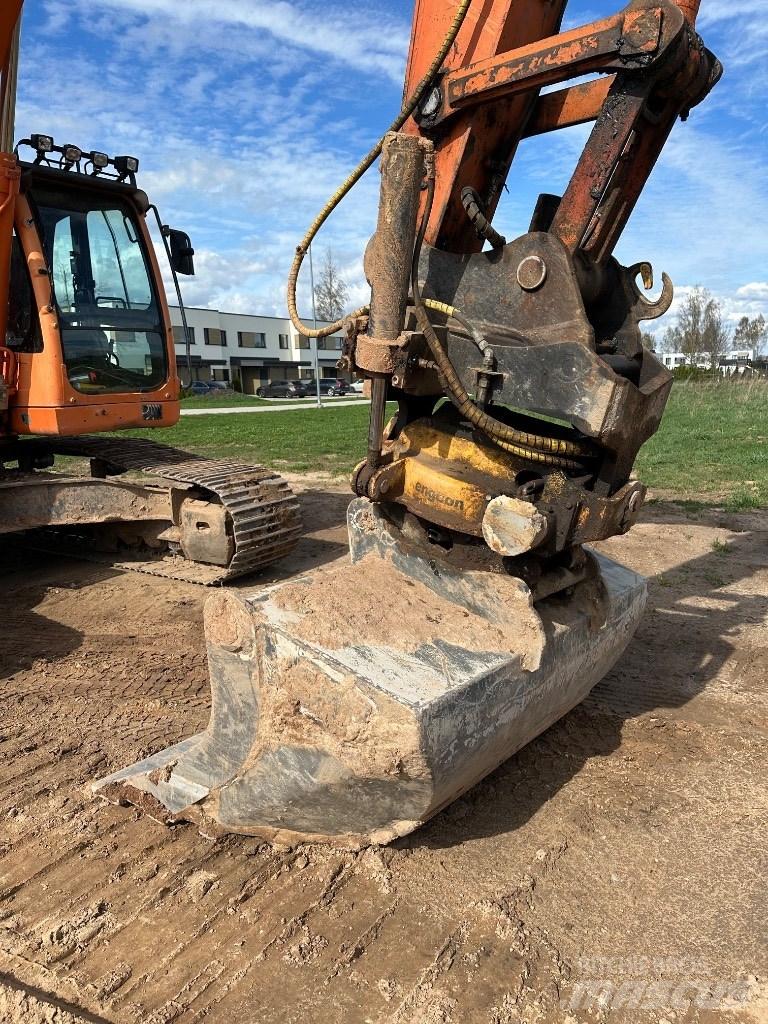 Doosan DX 255 LC Telakaivukoneet