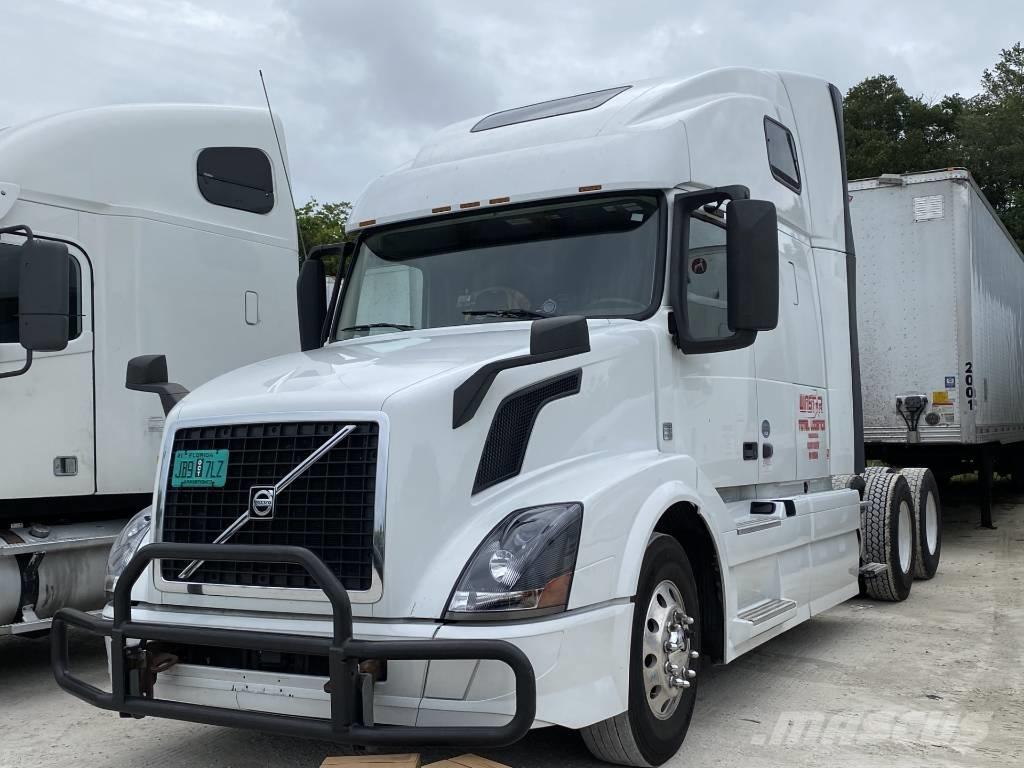 Volvo VLN 670 Vetopöytäautot