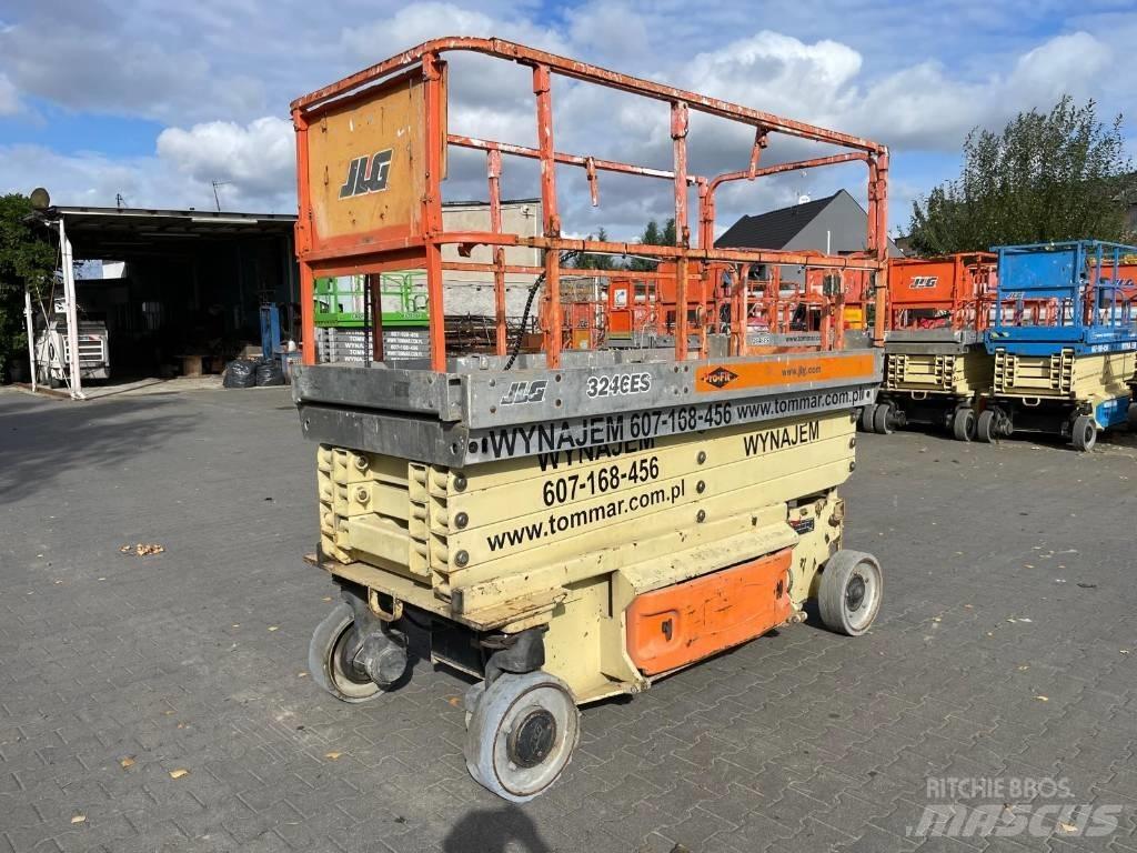 JLG 3246 ES Saksilavat