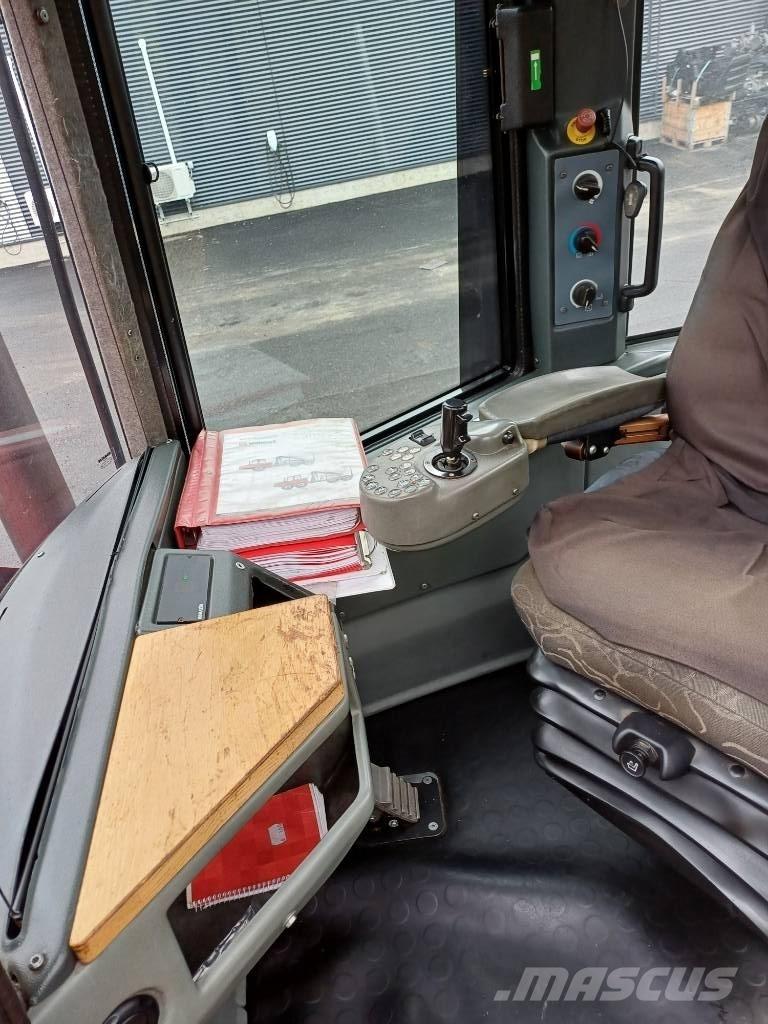 Komatsu 840 TX Kuormatraktorit