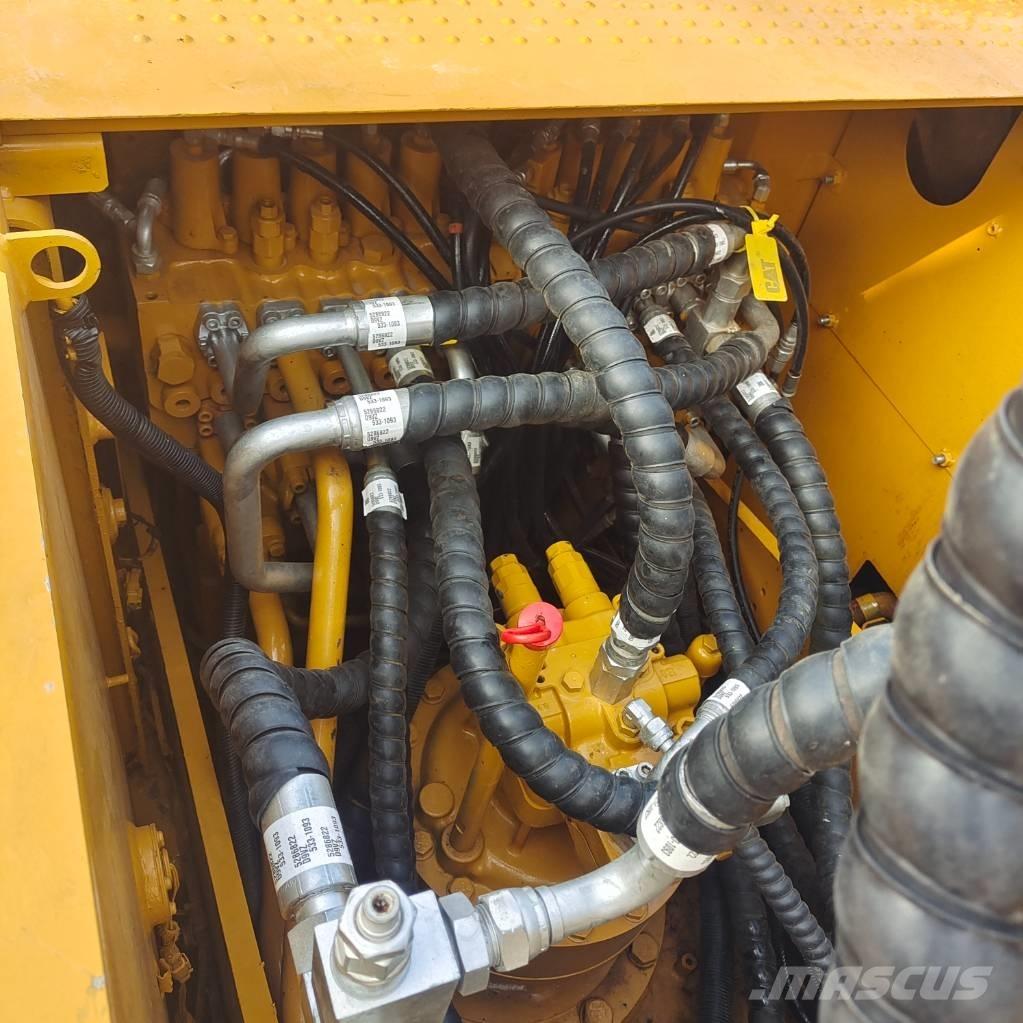 CAT 320D Telakaivukoneet