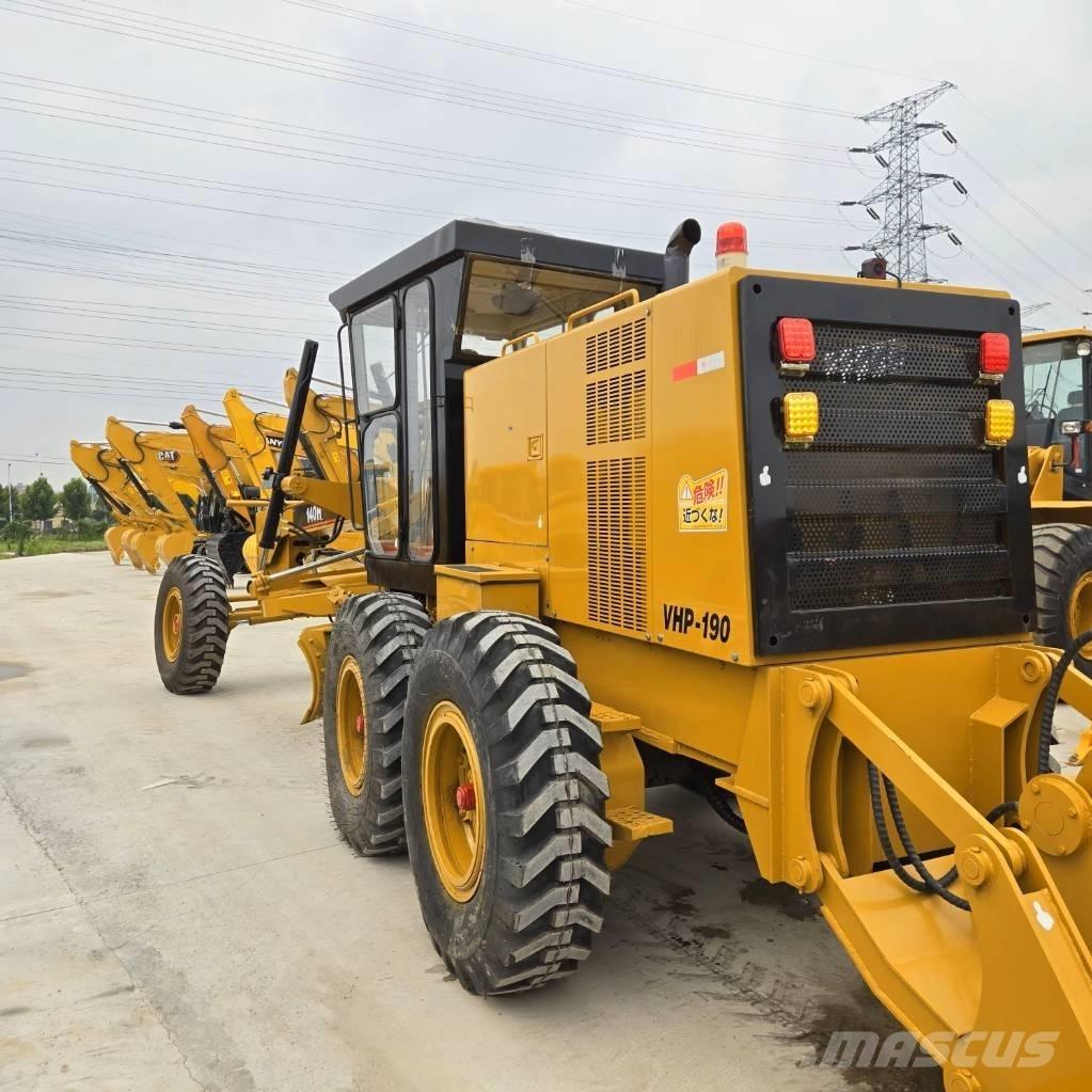 CAT 140H Tiehöylät