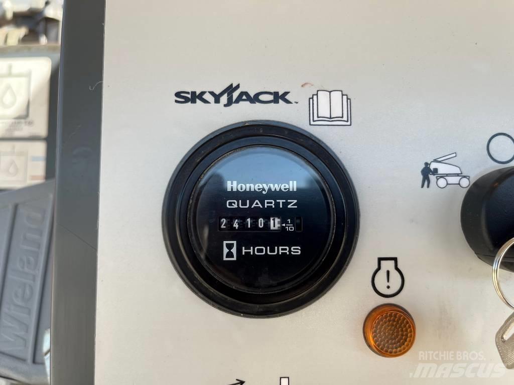 SkyJack SJ63AJ Kuukulkijat
