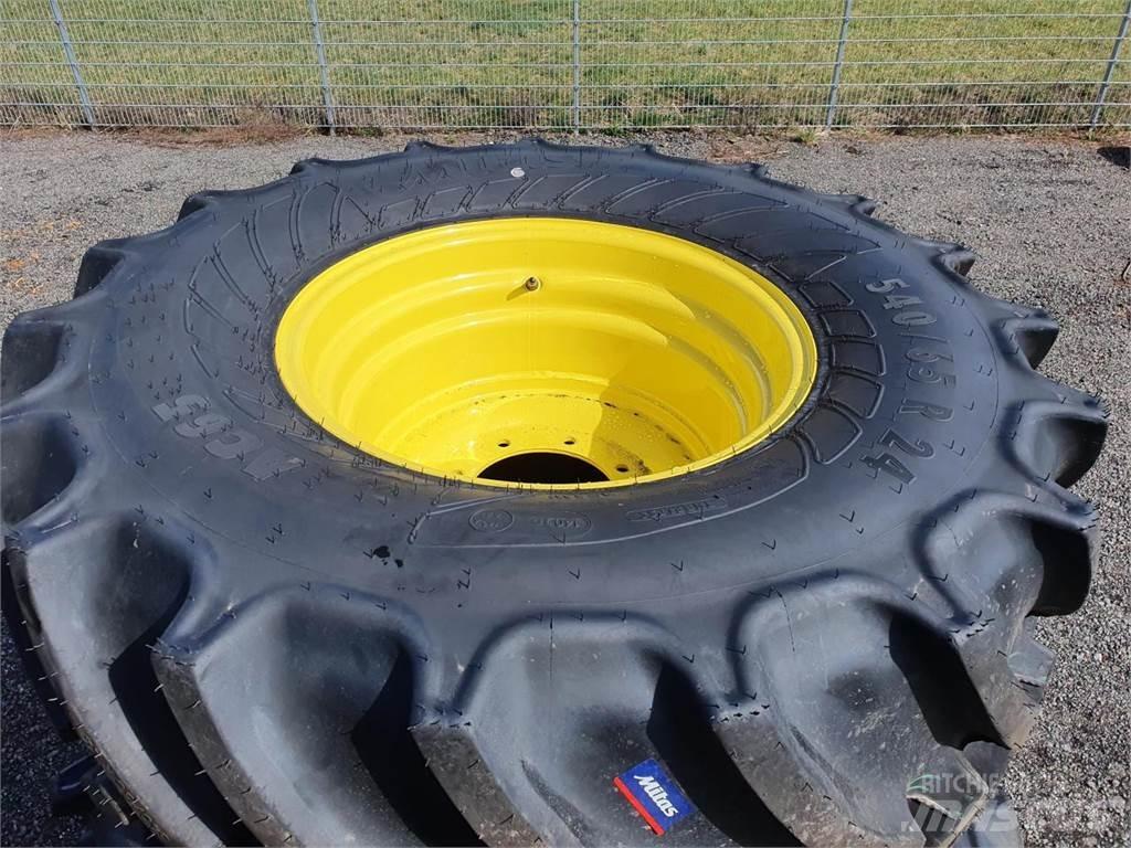 Mitas 540/65R24 x2 Renkaat ja vanteet