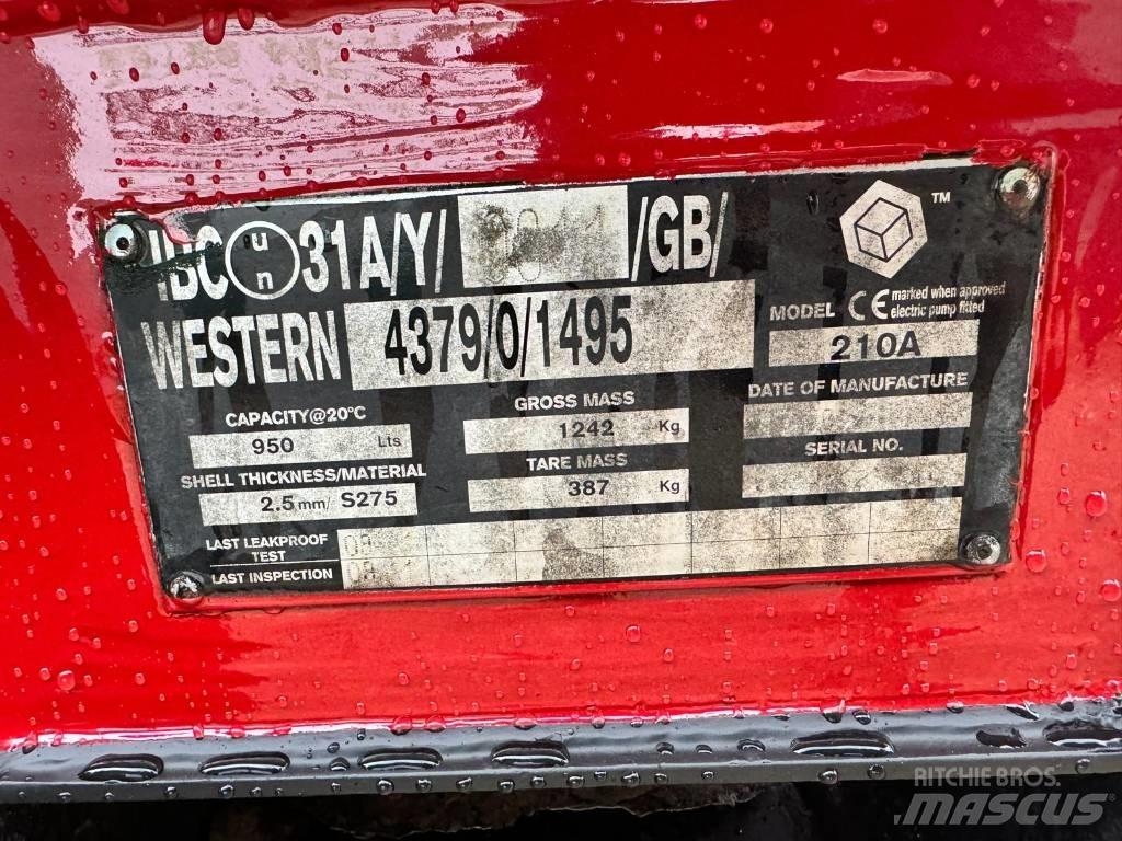 Western 950Litres Polttoaine- ja lisäainesäiliöt