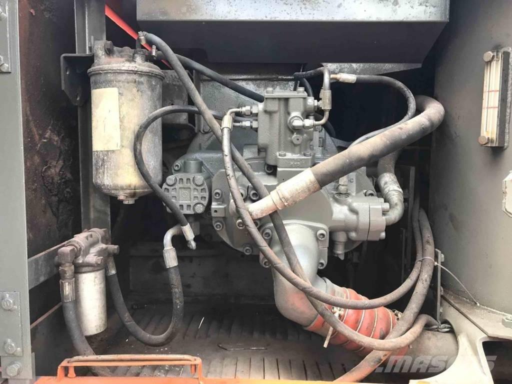 Hitachi EX200 Telakaivukoneet