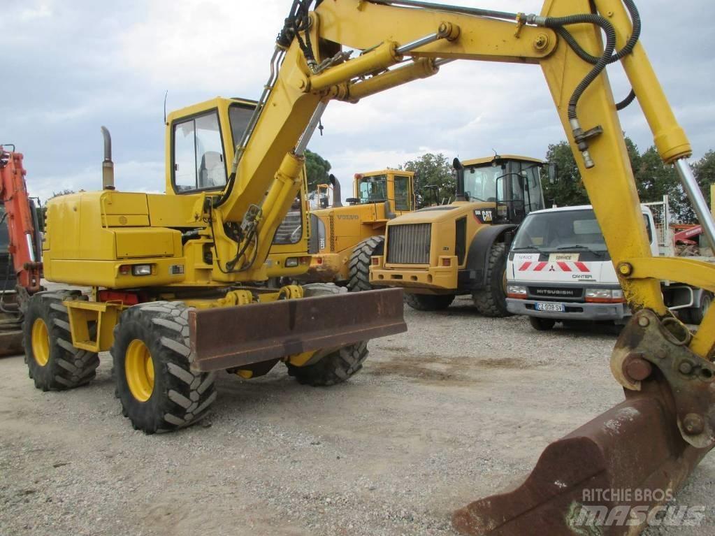 Komatsu PW 95 Midikaivukoneet 7t - 12t