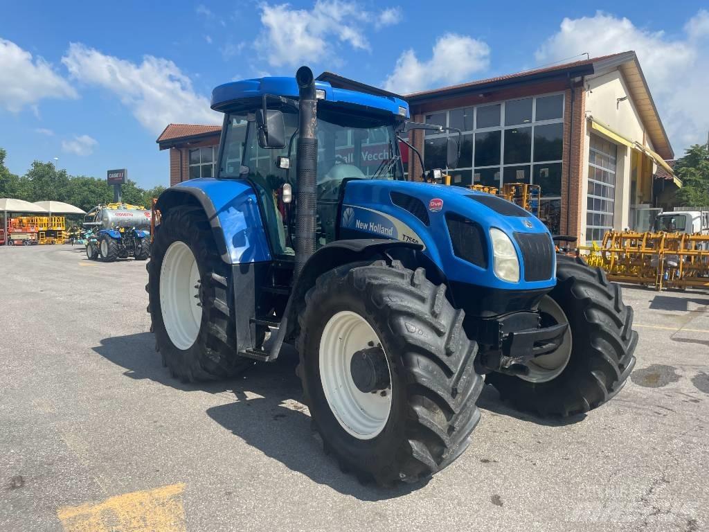 New Holland T 7550 Traktorit