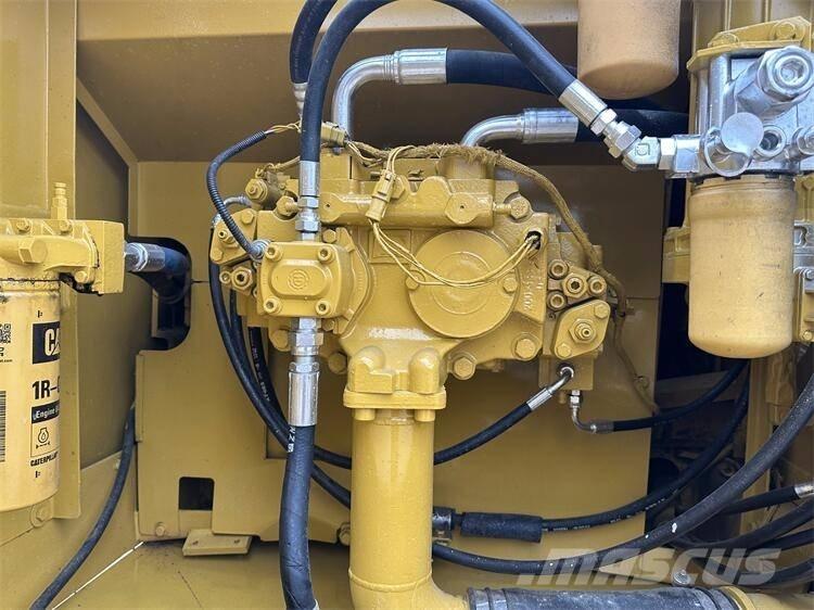 CAT 326D Telakaivukoneet