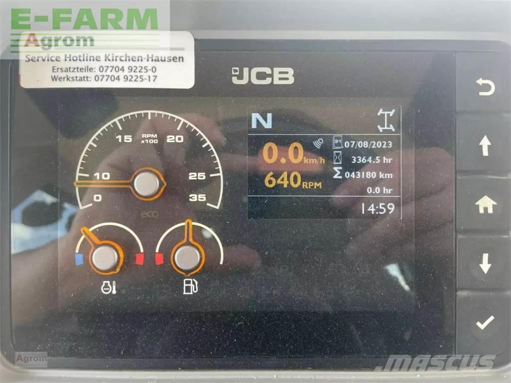 JCB fastrac 4220 Traktorit