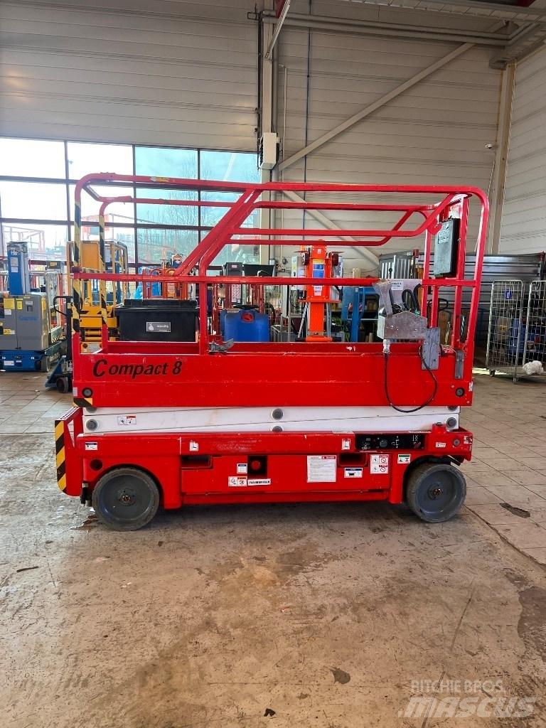 Haulotte Compact 8 Saksilavat