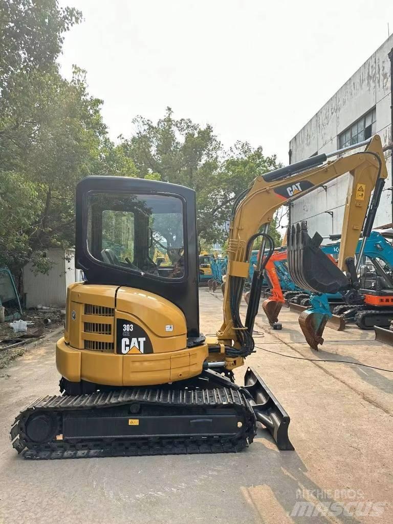 CAT 303 CR Minikaivukoneet < 7t