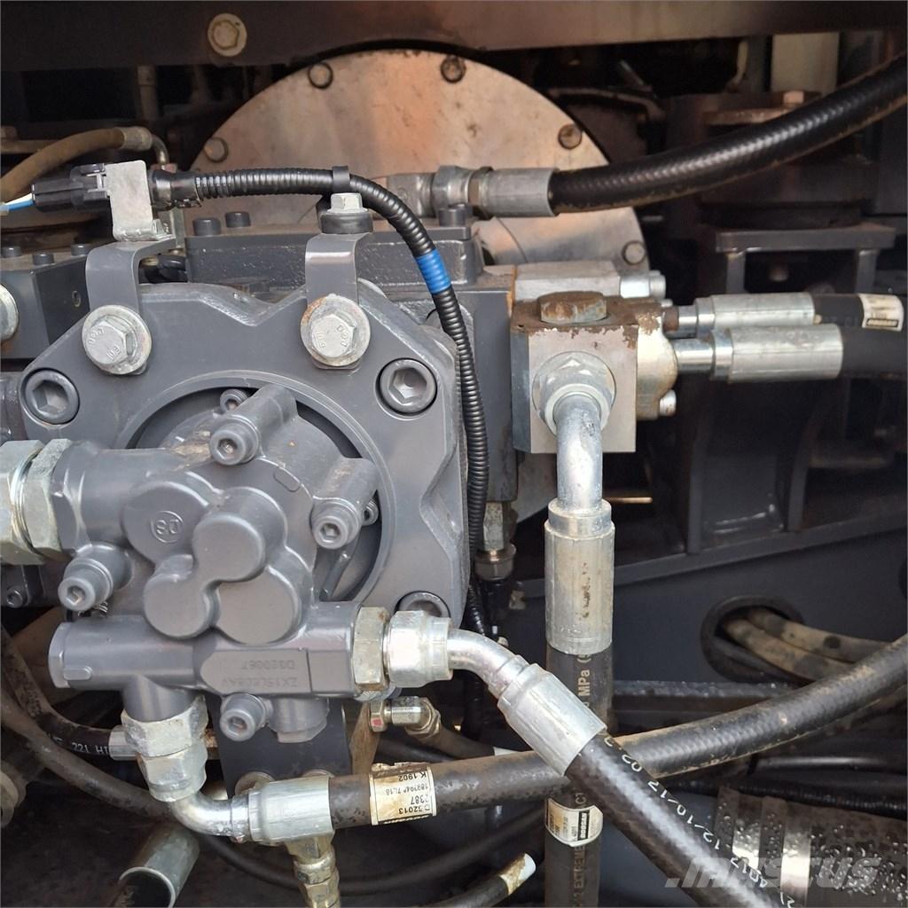 Doosan DX140LC Telakaivukoneet