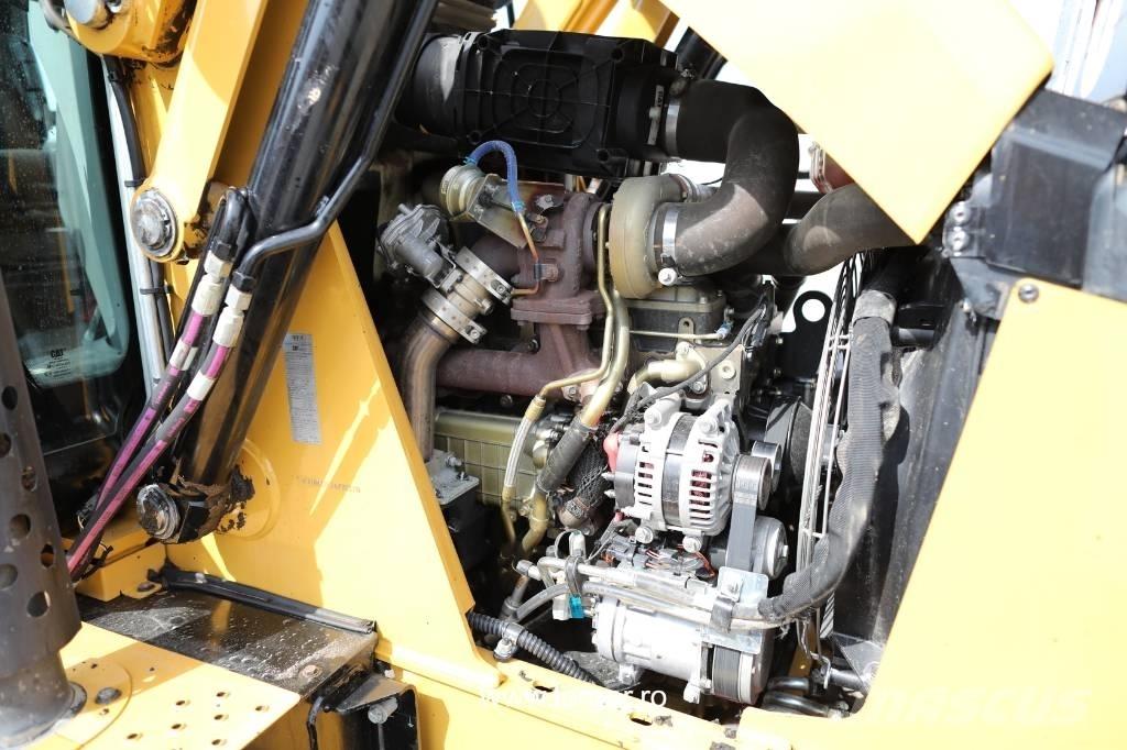 CAT 432 F2 Kaivurikuormaajat