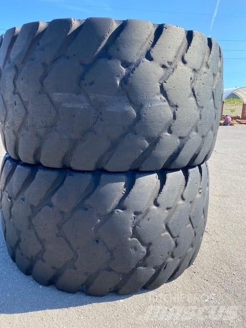 Michelin 705/70 R25 Renkaat ja vanteet