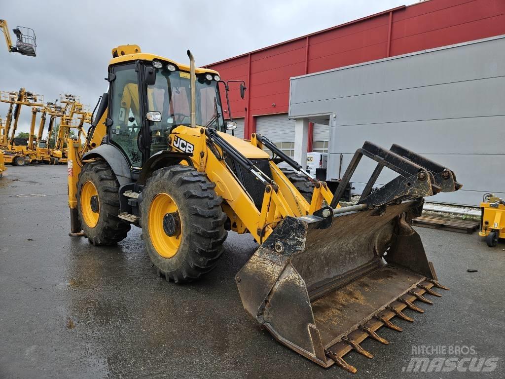 JCB 4 CX Kaivurikuormaajat