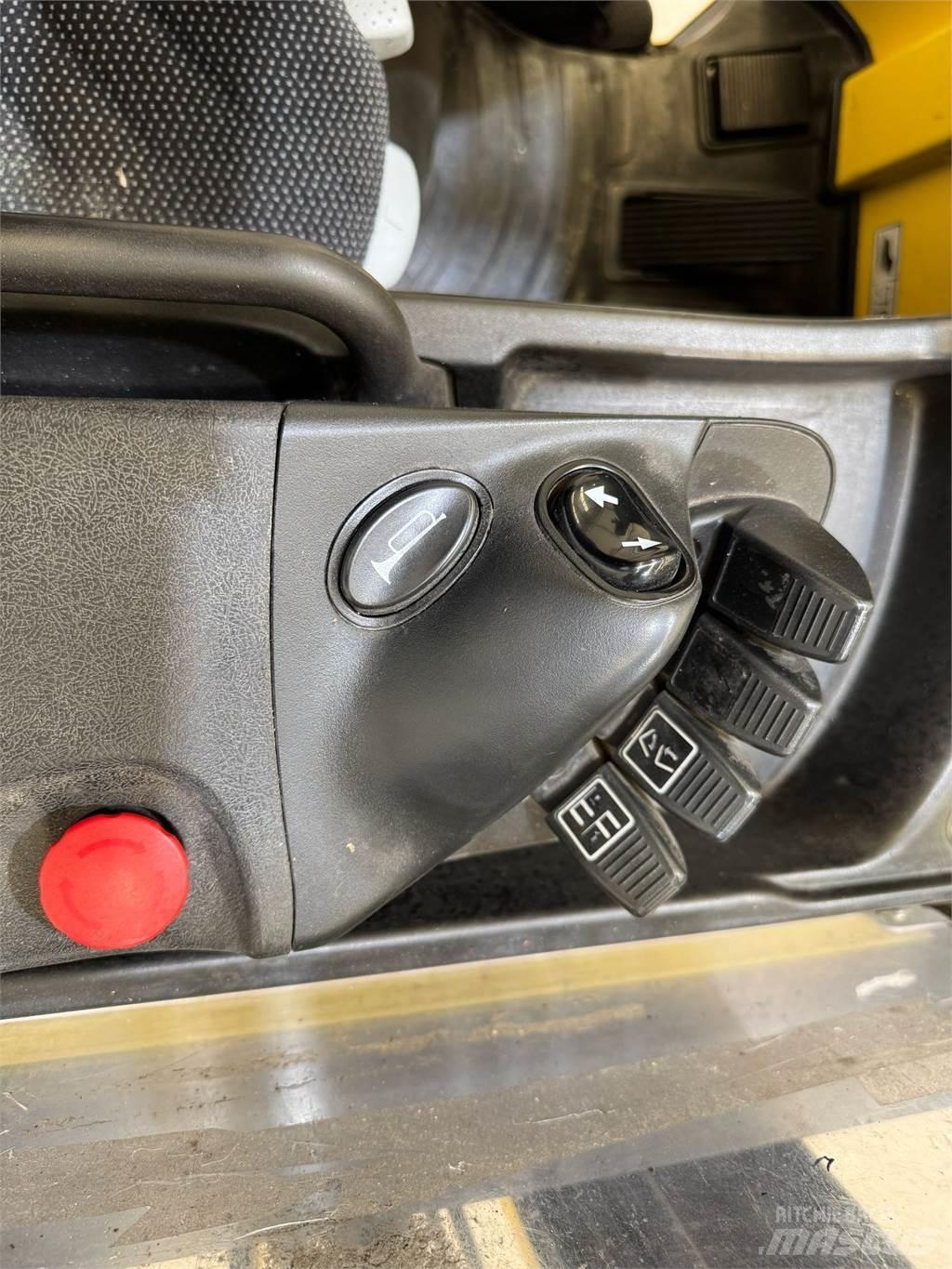Hyster R1 6 Työntömastotrukit