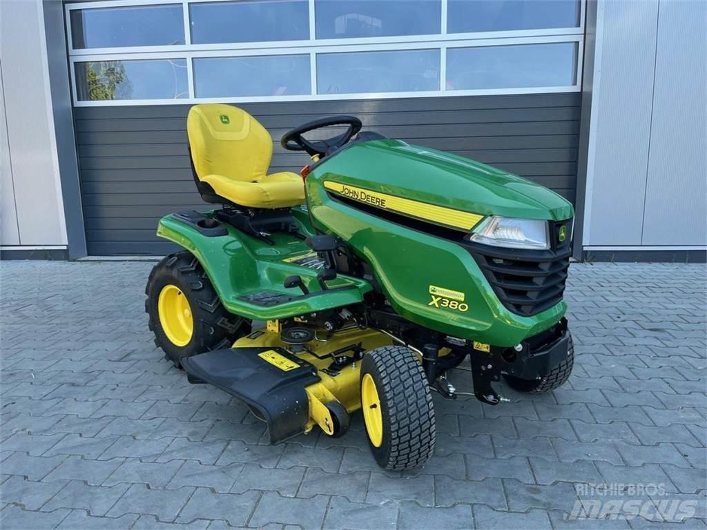 John Deere X380 Greenikoneet