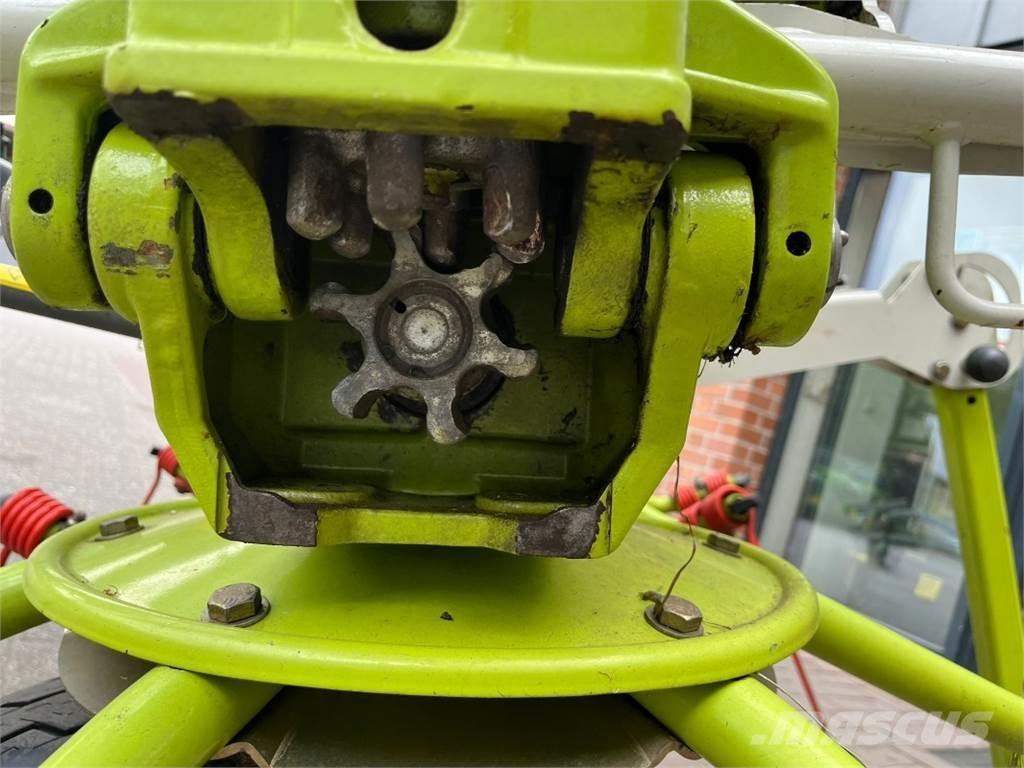 CLAAS Volto 1100 Pöyhimet ja haravat