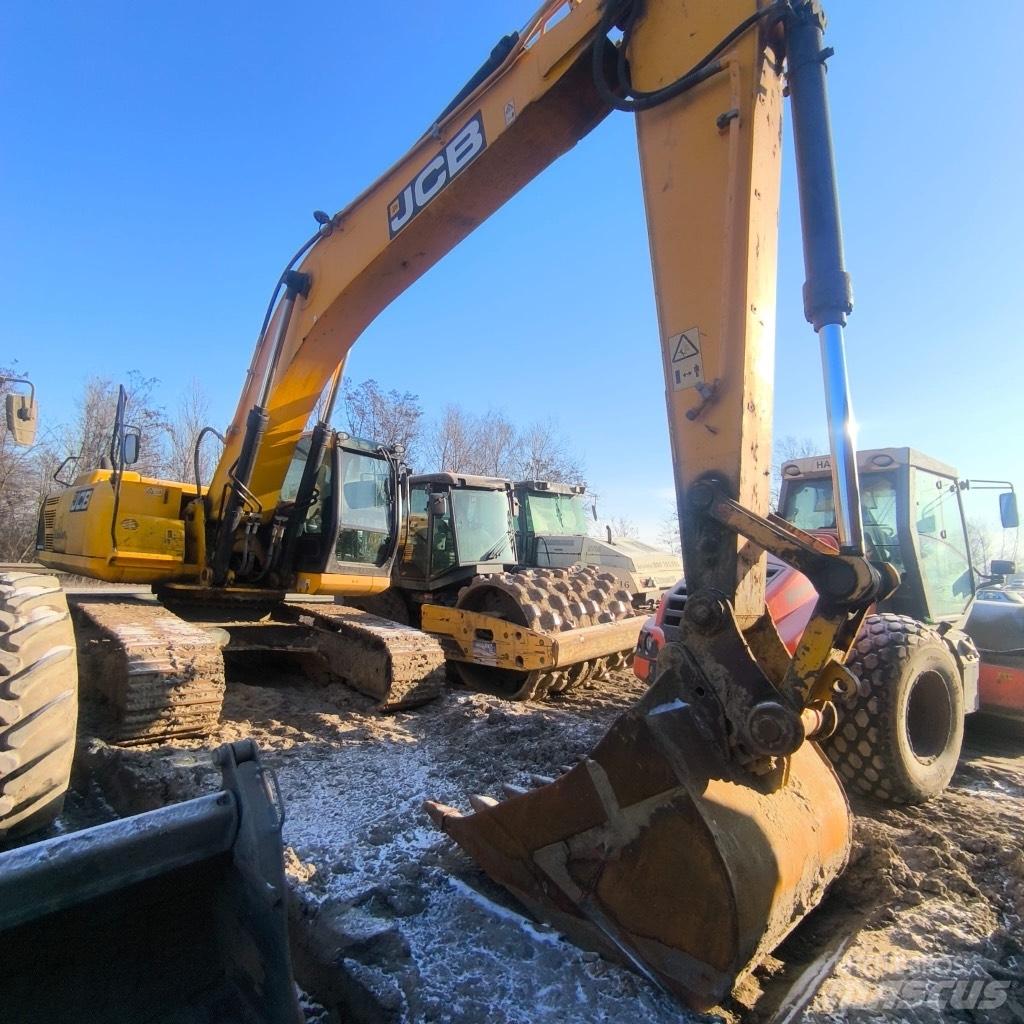 JCB JS300nc Telakaivukoneet