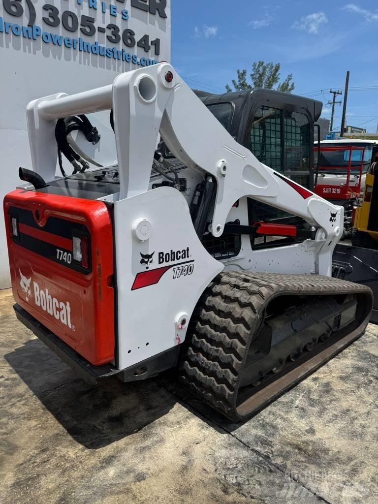 Bobcat T 740 Liukuohjatut kuormaajat
