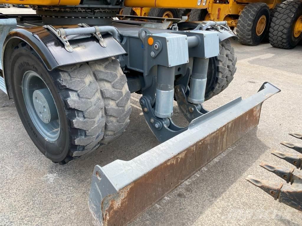 Liebherr A914 NVT Pyöräkaivukoneet